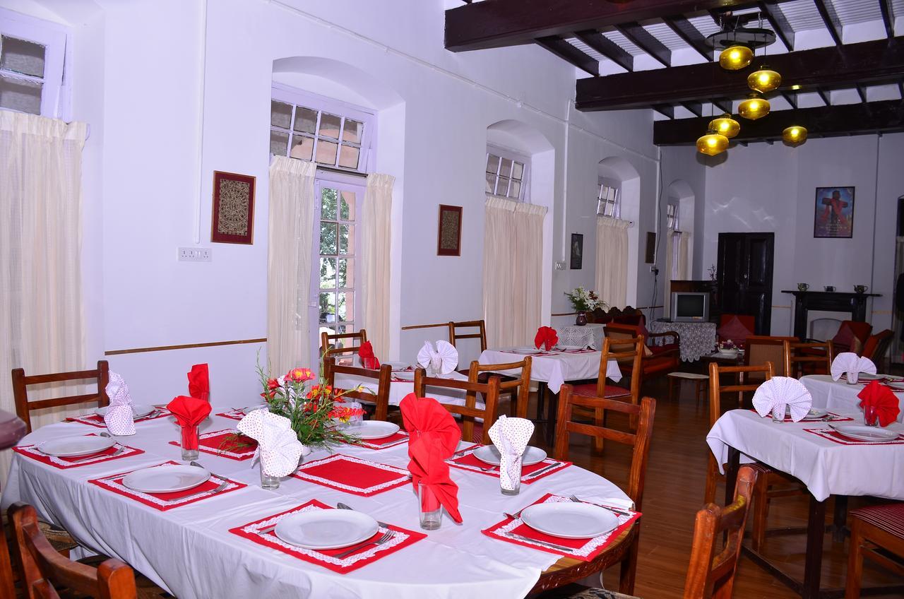 Ywca Wyoming Hotel Coonoor Buitenkant foto